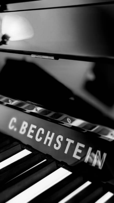 C.BECHSTEIN R2 Millenium